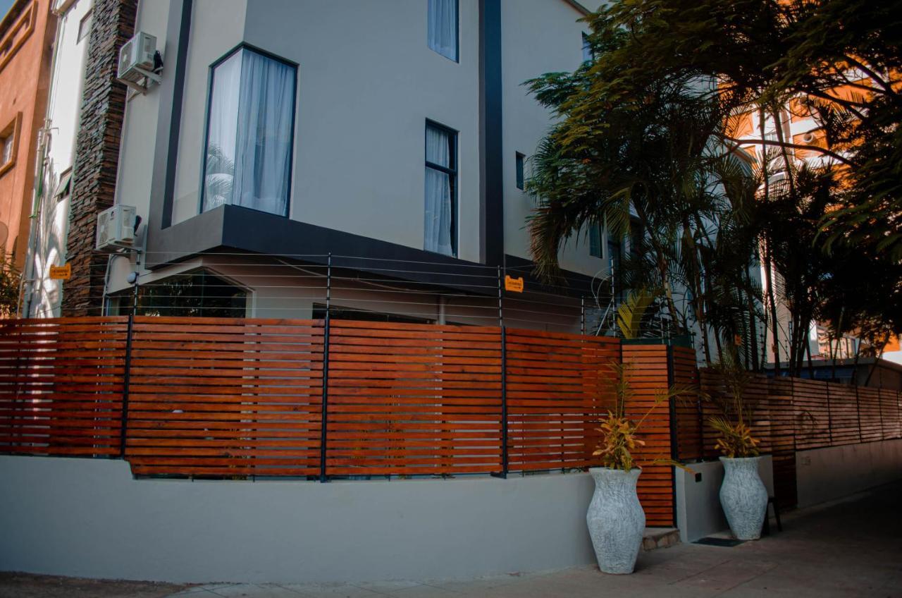Terra Guest House Maputo Esterno foto